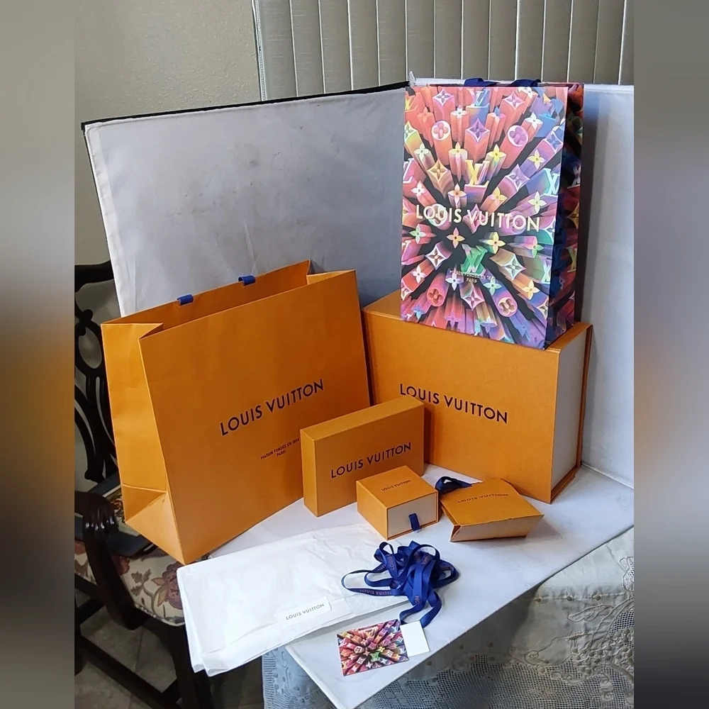LOUIS VUITTON‎ BOXES & BAGS STORAGE  /ORGANIZER PACKAGE